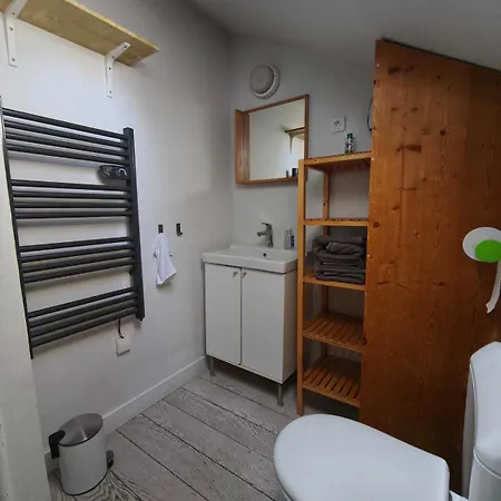 T2 Chaleureux - Centre & Thermes Apartment